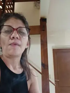 Cam4 Live Porn of loniegotodo