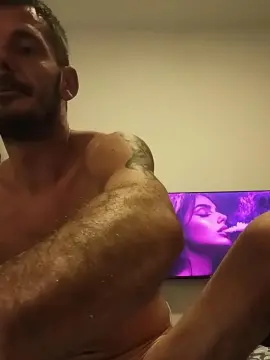 Cam4 Live Porn of Hugo1387l