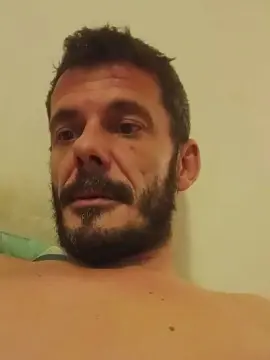 Cam4 Live Sex Cam of Hugo1387l