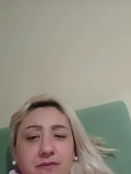 Cam4 Free Live Porn of Manumelissa