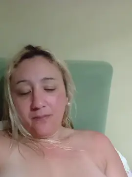 Cam4 Free Live Porn of Manumelissa