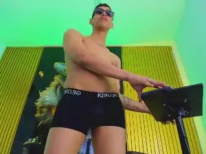 Jordan_bad_boy from cam4