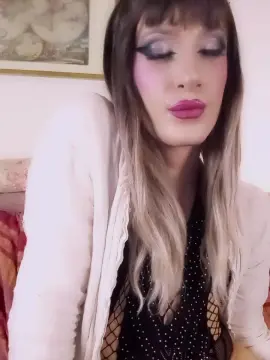 Cam4 Sex Cam of Karendolly8