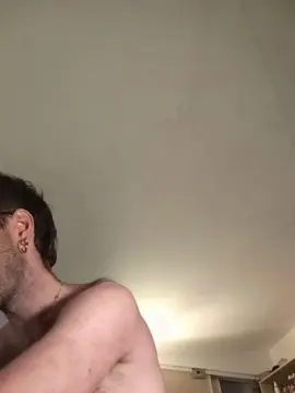 Cam4 Live Sex of frenchyhothairy