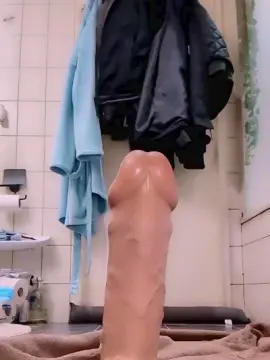 Cam4 Live Porn of peggingboy87