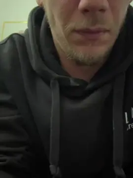 Cam4 Free Live Porn of Mr_02_93