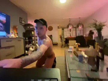 Cam4 Live Porn of hotmodelboy1