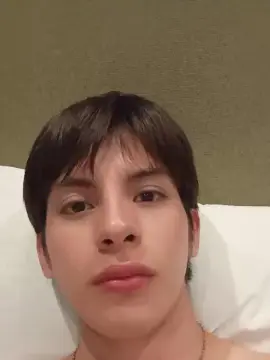 Cam4 Watch Live Sex Cams of ApoloMilk400