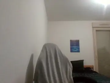 Cam4 Live Porn of Guillaume9221a