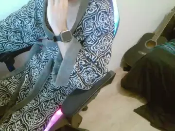 Cam4 Watch Live Sex Cams of Guillaume9221a