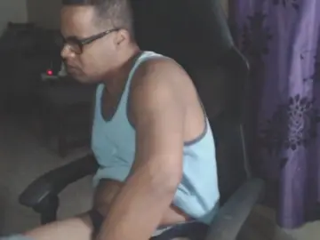 Cam4 Live Sex Cam of toni3035