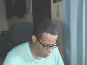 Cam4 Live Sex of toni3035