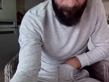 Cam4 Free Live Porn of Mario84Luci