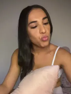 Cam4 Sex Chat of Cleolimahot3