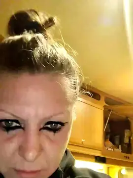 MissKemikal from cam4