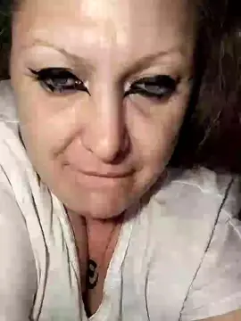 MissKemikal from cam4