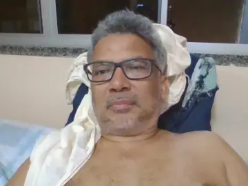 ivannfilhoo from cam4