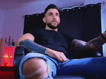 Cam4 Best live sex cam show of MightyAaronX