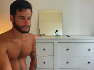 Cam4 Private Sex Chat of LCSCERQ