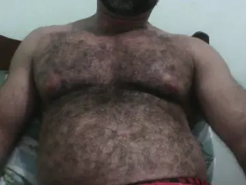 Cam4 Live Porn of hairynhotguy