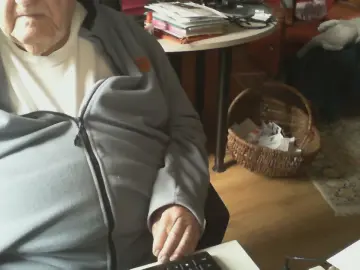 Cam4 Free Live Porn of stifter44