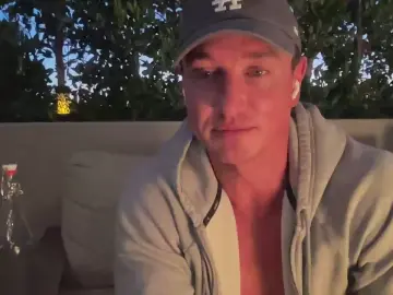 Cam4 Sex Chat of CadeMaddox