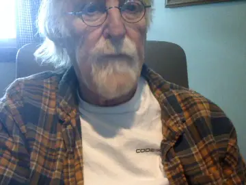 Cam4 Free Live Porn of austinbuckeye