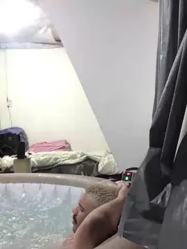 Cam4 Live Porn of Mariokurt