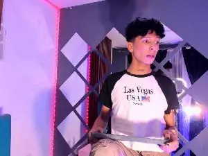 Cam4 Nude Webcam of Max_Steell1