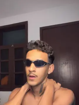 Cam4 Watch Live Sex Cams of lirajk__