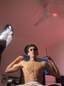 Cam4 Adult Video Chat of lirajk__