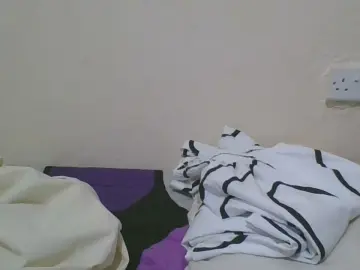 Cam4 Free Porn Cam of Demure_cutey