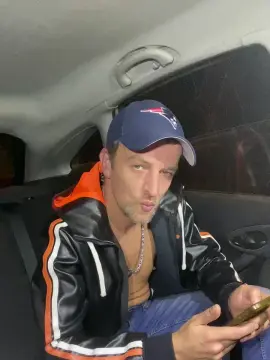 Cam4 Watch Live Sex Cams of darksecret_Lar