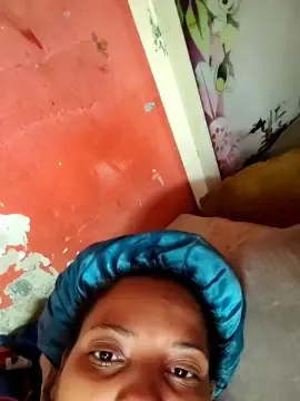 Cam4 Live Porn of laryynife1