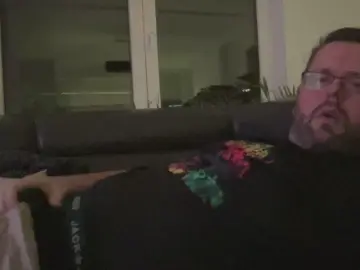 Cam4 Adult Video Chat of wittassek