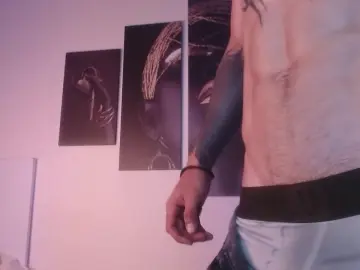 Cam4 Free Live Porn of Albert_Bernal69