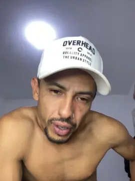 Cam4 Free Porn Cam of Ricsamuc2