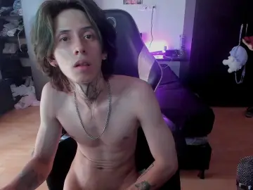 Cam4 Live Porn of XIce_Boy