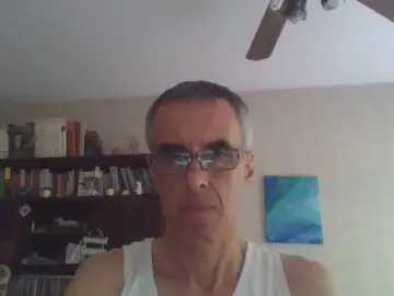 Cam4 Adult Webcam of hugobaires69