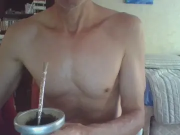 Cam4 Adult Video Chat of hugobaires69