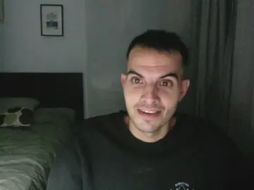 Cam4 Sex Chat of huguitto_hot