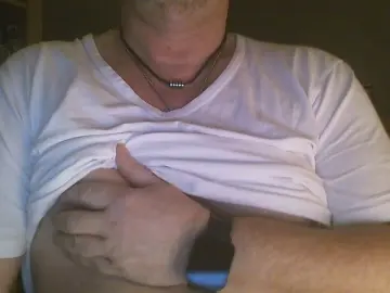 Cam4 Live Sex of lucky5000