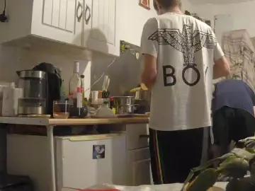 Cam4 Sex Cam of badboifun2