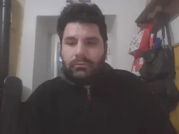 Cam4 Free Porn Cam of ezio87