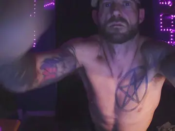 Cam4 Free Live Porn of KingCole2390