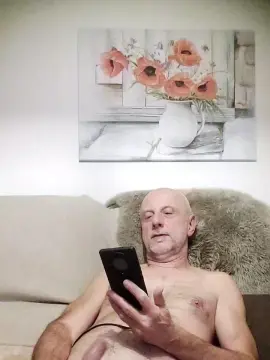 Cam4 Free Live Porn of newmanbody