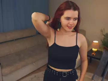 LucettaAston from cam4