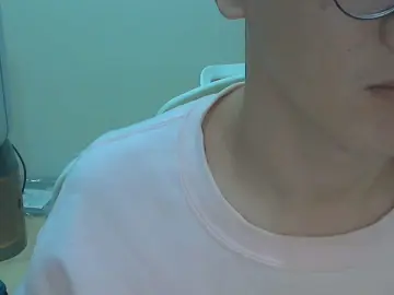 Cam4 Free Live Porn of kskiro
