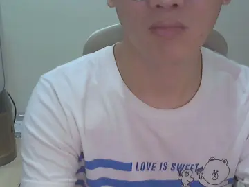 Cam4 Free Live Porn of kskiro