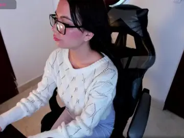 Cam4 Adult Video Chat of nhoa_moreno